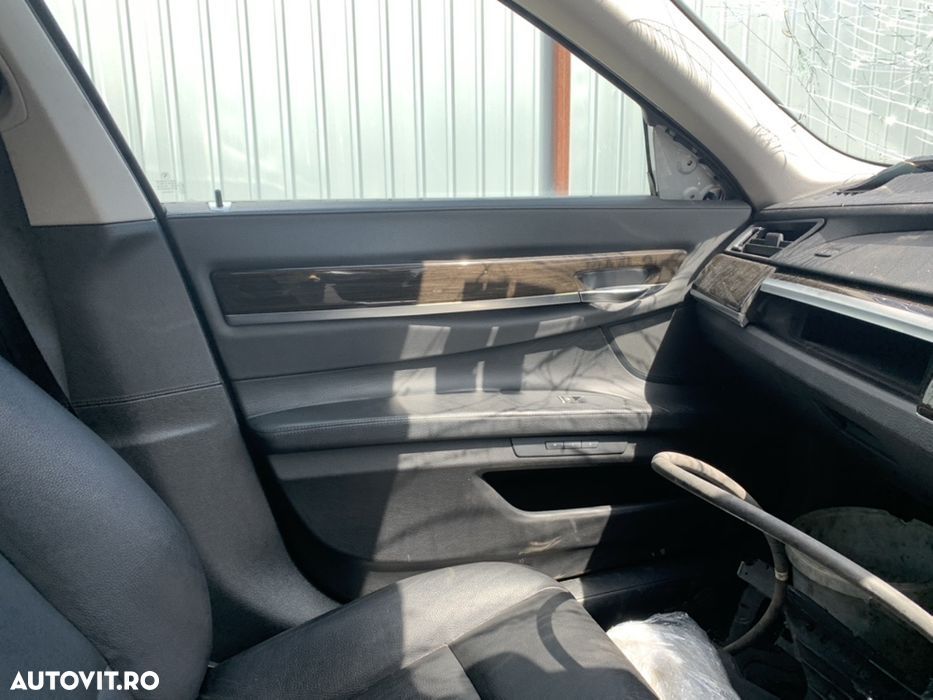 Interior bmw seria 7 f01/f02 LCi - 6