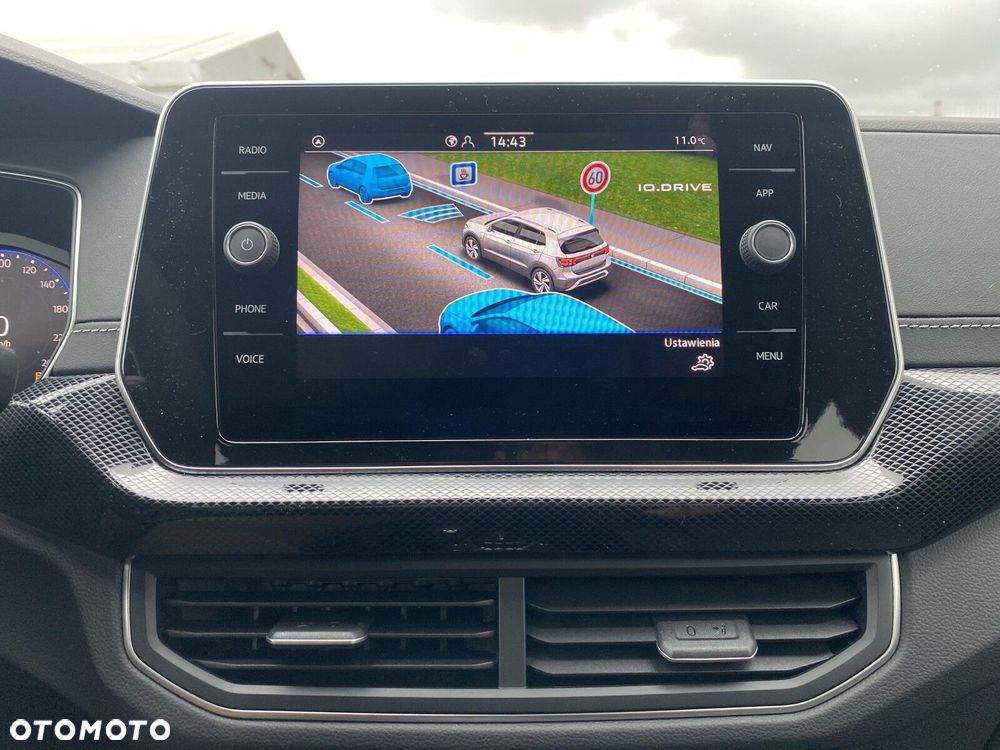 Volkswagen T-Cross - 37