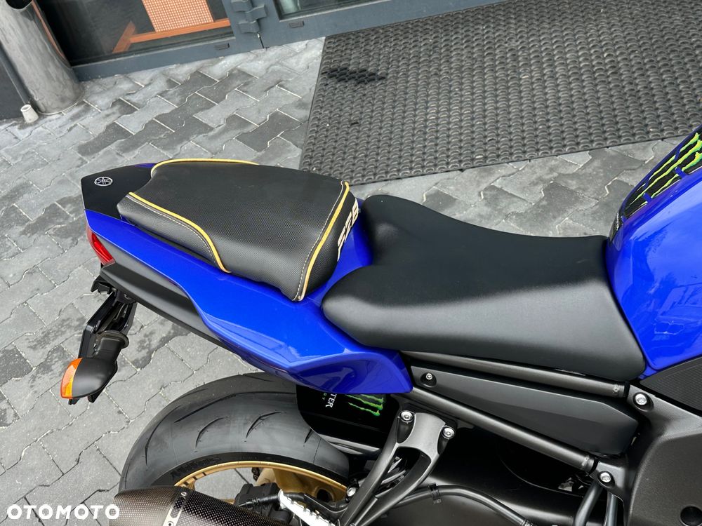 Yamaha FZ8 - 14
