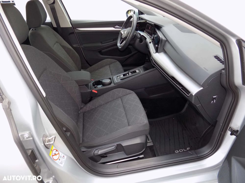 Volkswagen Golf 1.0 eTSI DSG MHEV Life - 26