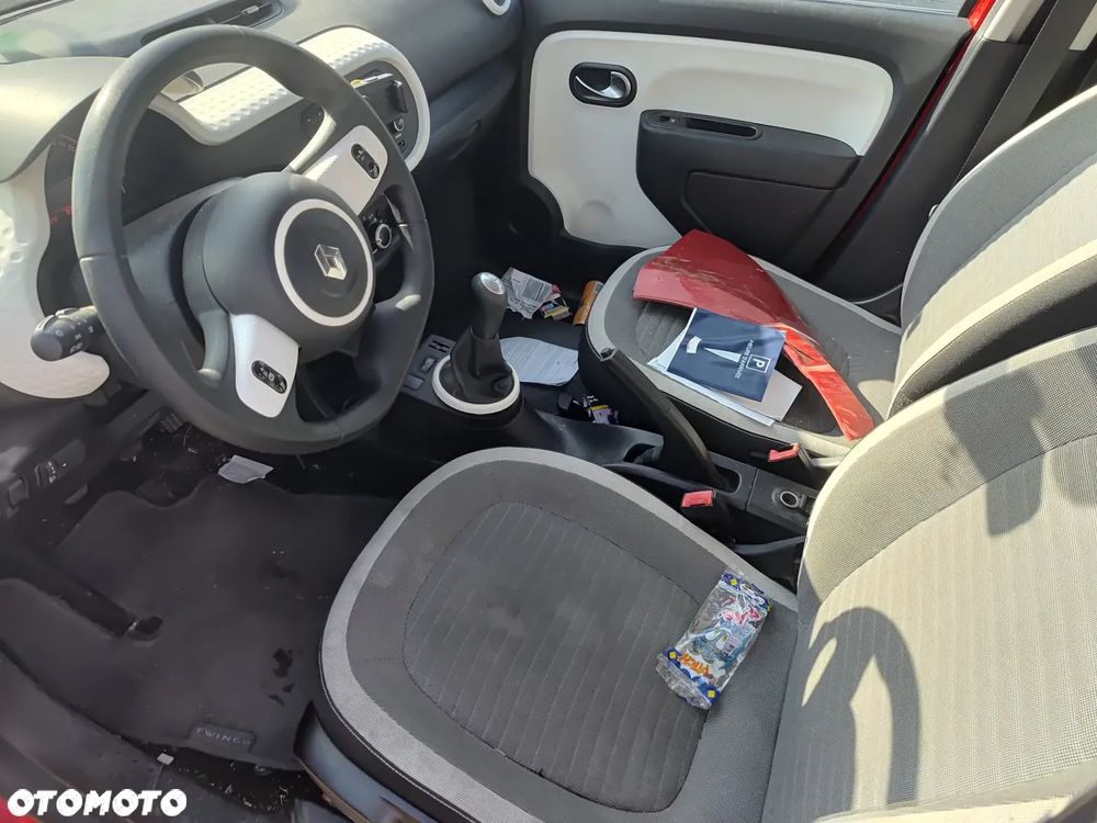 Renault Twingo SCe 70 Experience - 24