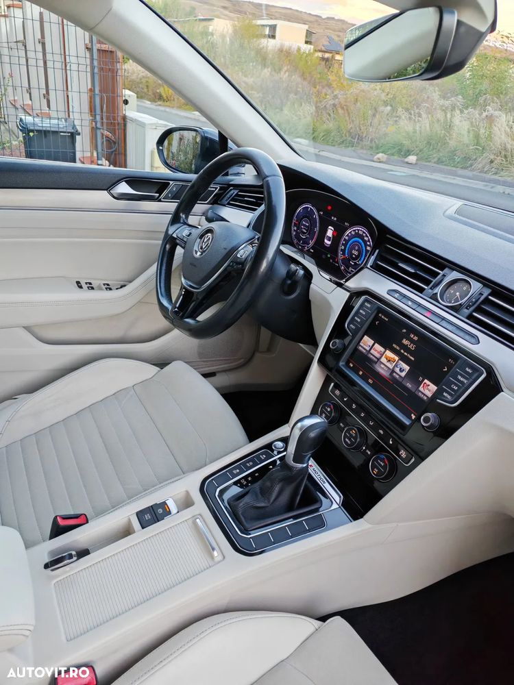 Volkswagen Passat 2.0 BiTDI DSG 4Mot Highline - 10