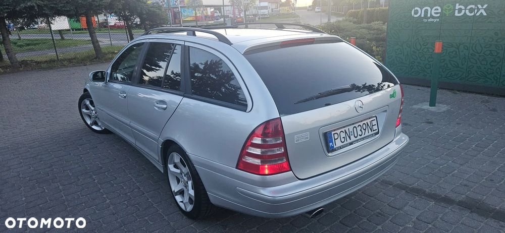 Mercedes-Benz Klasa C 180 Kompressor Automatik Avantgarde Sport Edition - 14