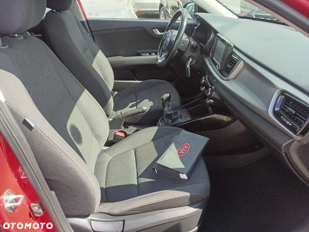 Kia Rio - 15