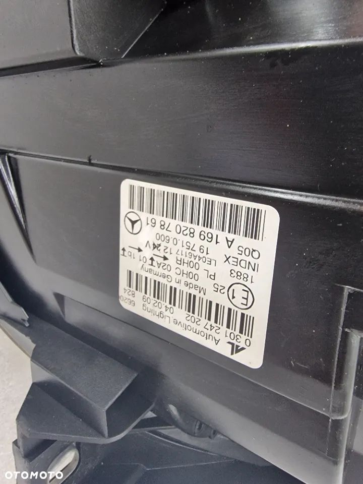 MERCEDES W169 W245 05-11 B-KLASSA PRAWA LAMPA PRZEDNIA PRZÓD , NR A1698207861 , NR AUKCJI LL123 - 13