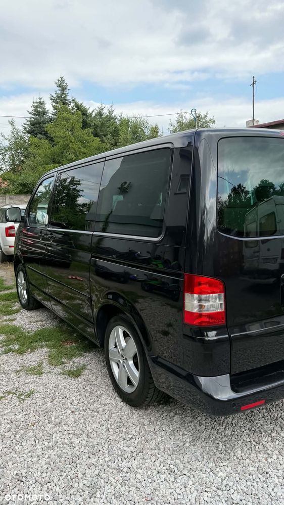 Volkswagen Multivan - 2
