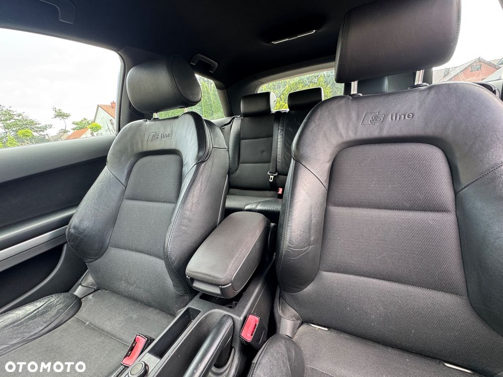 Audi A3 3-drzwiowe 2.0 TDI DPF Ambiente - 6