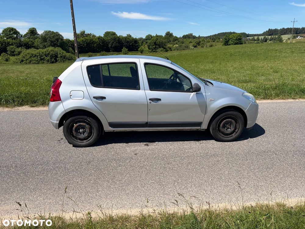 Dacia Sandero 1.2 16V Laureate - 9