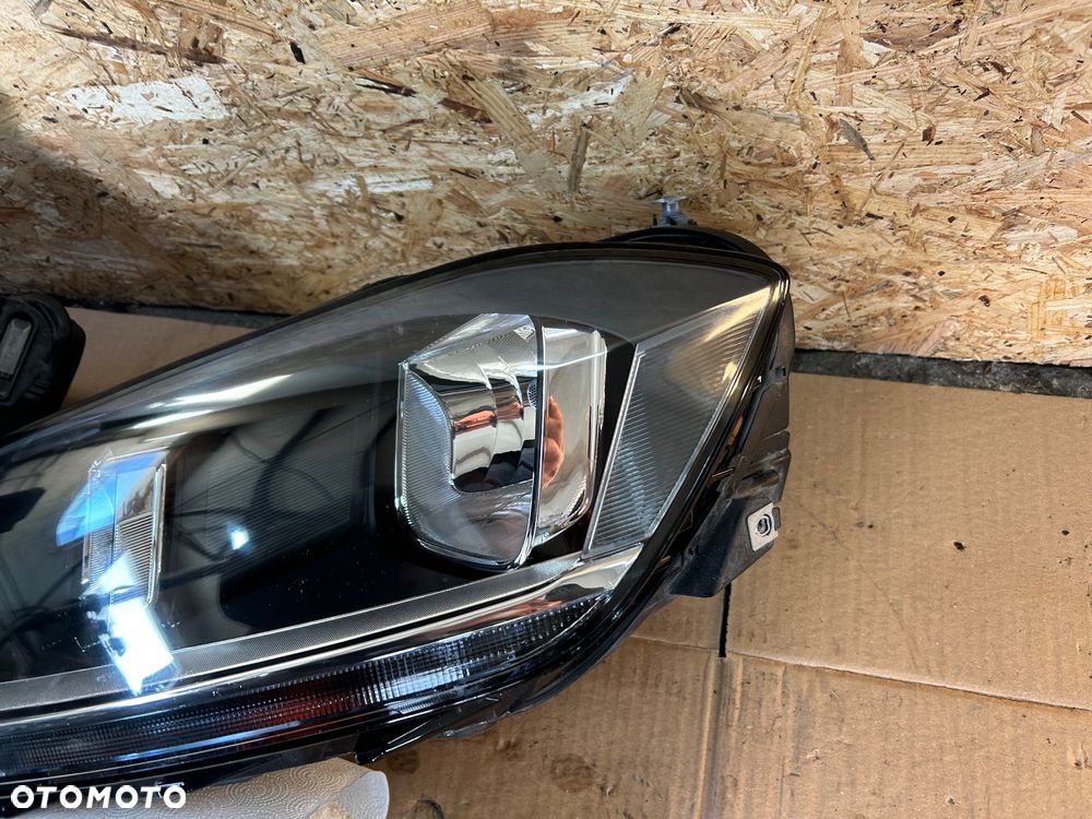 Volkswagen Passat B8 lampa prawy przód lewy przód 3G1941006C 517941005C - 14