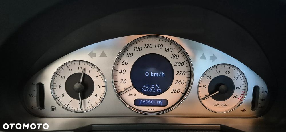Mercedes-Benz Klasa E 500 4Matic Automatik Avantgarde - 24
