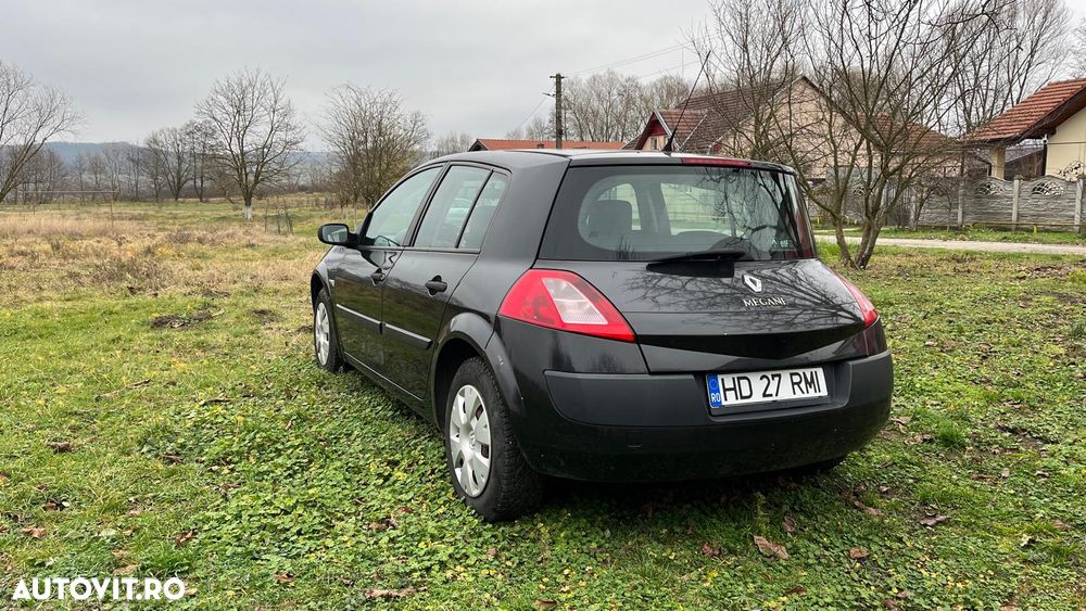 Renault Megane II Sedan 1.5 dCi Influence - 4