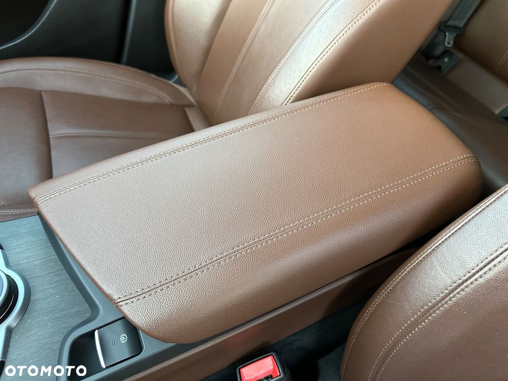 Alfa Romeo Stelvio 2.0 Turbo 16V AT8-Q4 Ti - 27