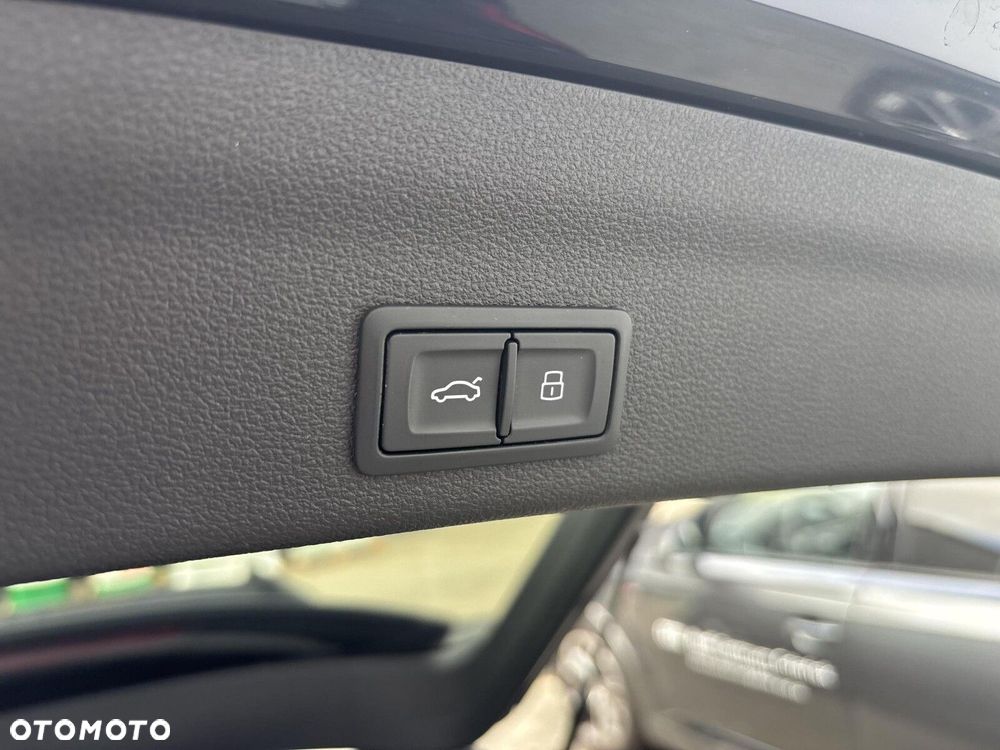 Audi A6 Allroad - 30