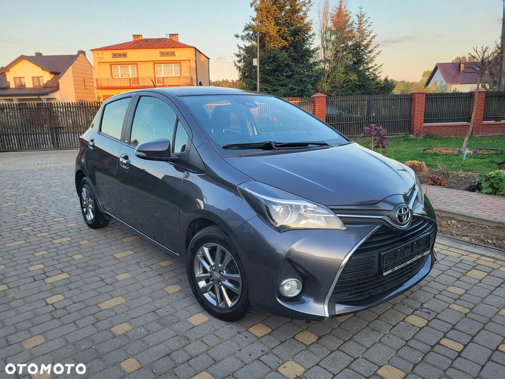 Toyota Yaris 1.33 Premium - 9