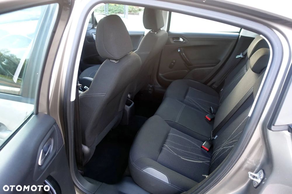 Peugeot 208 1.4 e-HDi Active STT - 15