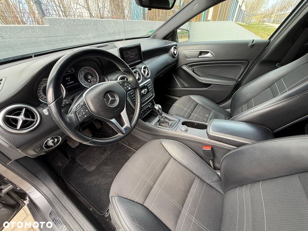 Mercedes-Benz Klasa A 180 BlueEfficiency Edition - 12