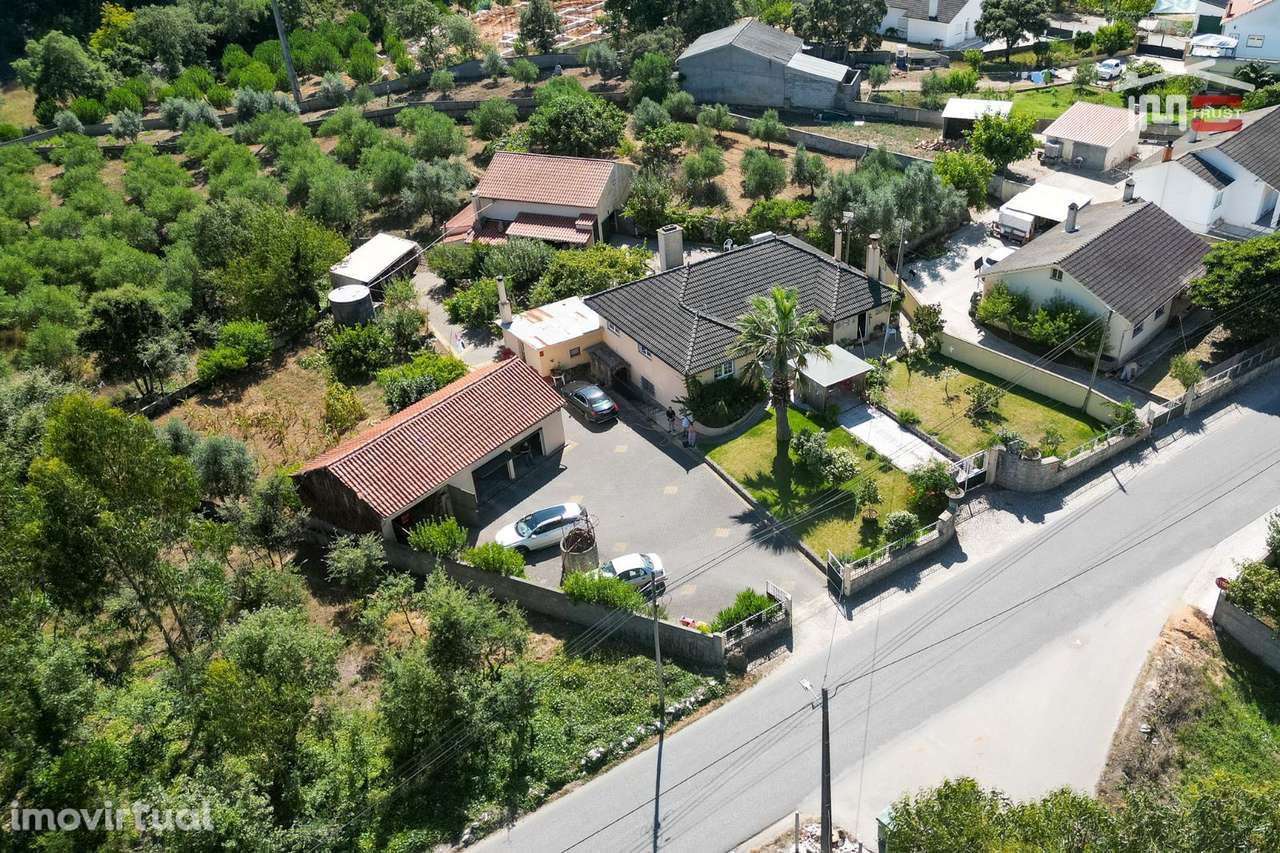 MORADIA T3 COM RES DO CHÃO E CAVE EM MOITA DO MARTINHO SÃO MAMEDE - Grande imagem: 4/40