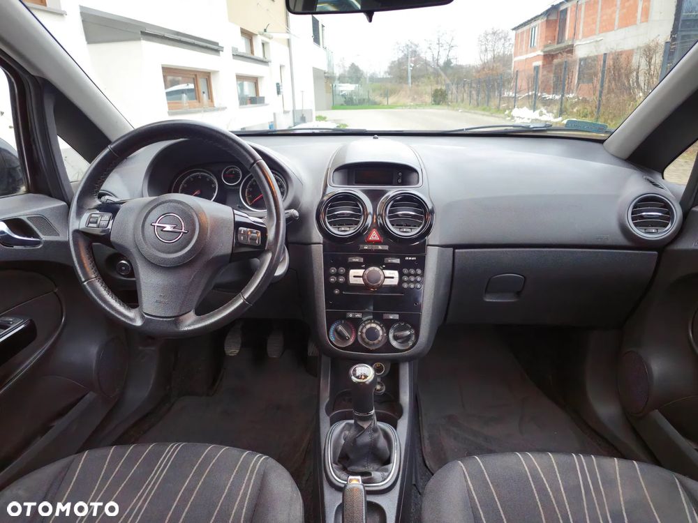 Opel Corsa - 13