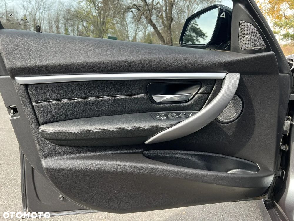 BMW Seria 3 - 37