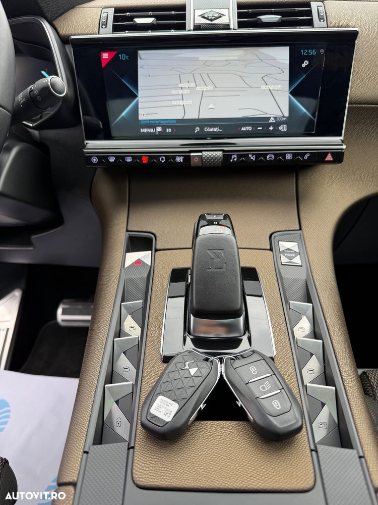 DS Automobiles DS 7 Crossback - 32