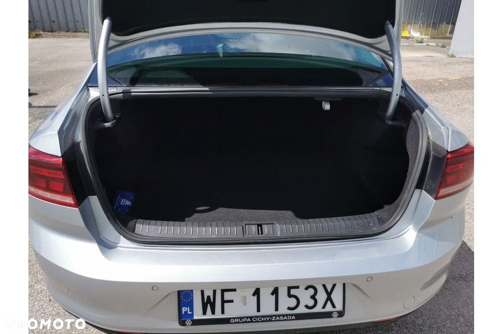 Volkswagen Passat 2.0 TDI EVO Essence - 11