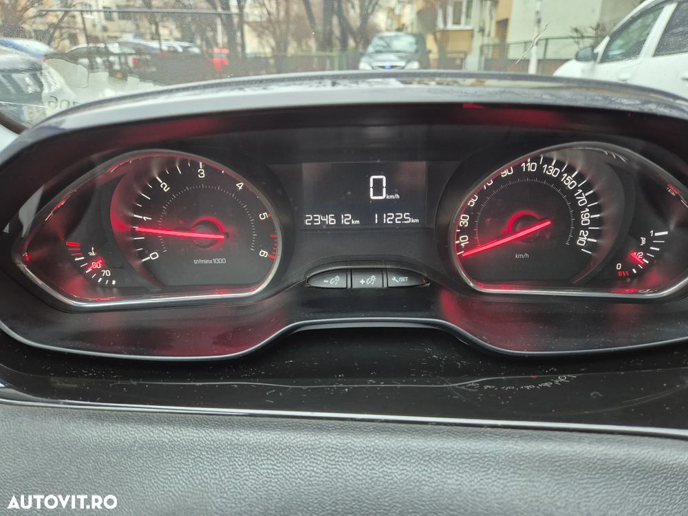 Peugeot 208 1.4 HDi FAP Active - 16