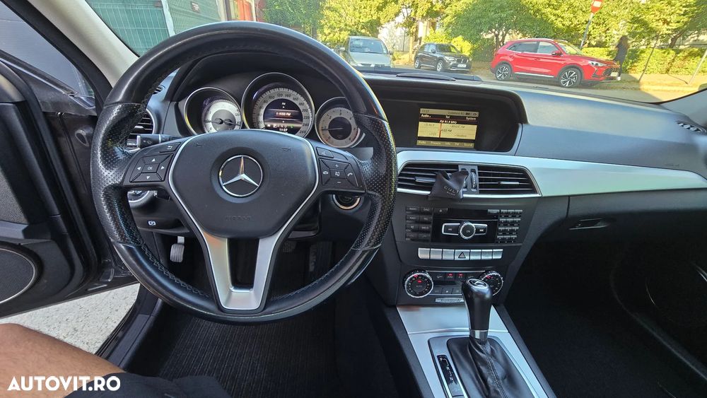 Mercedes-Benz C - 13