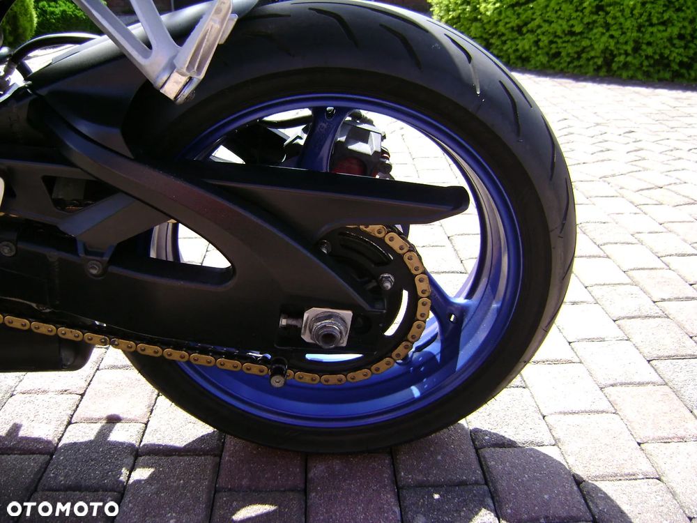 Suzuki GSX-R - 12