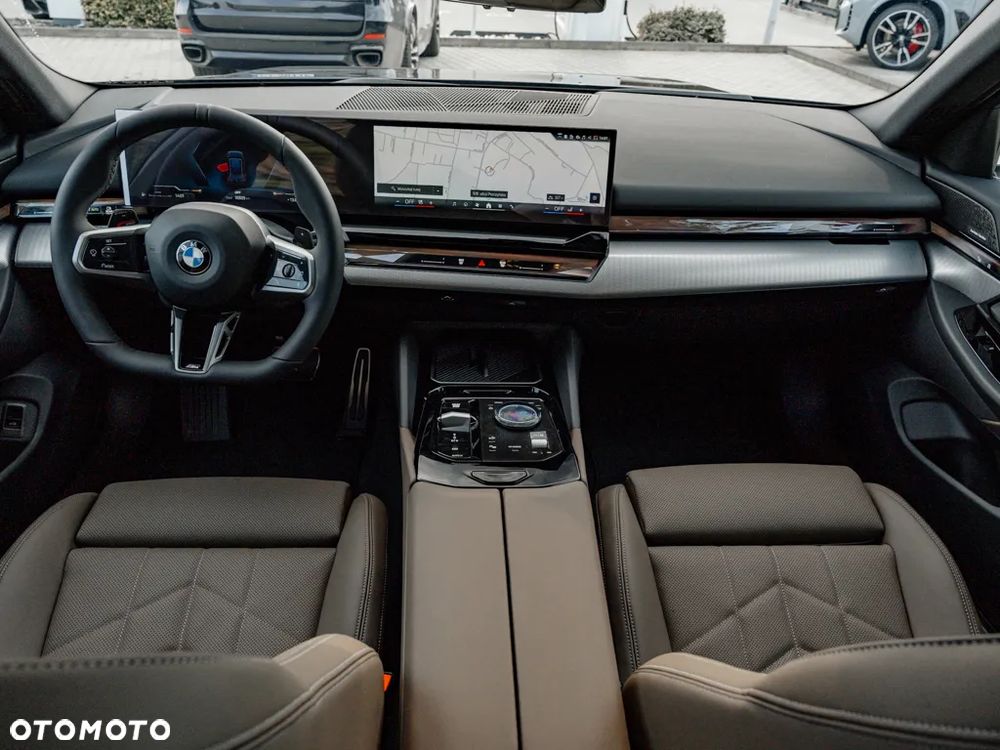 BMW Seria 5 520d xDrive - 6