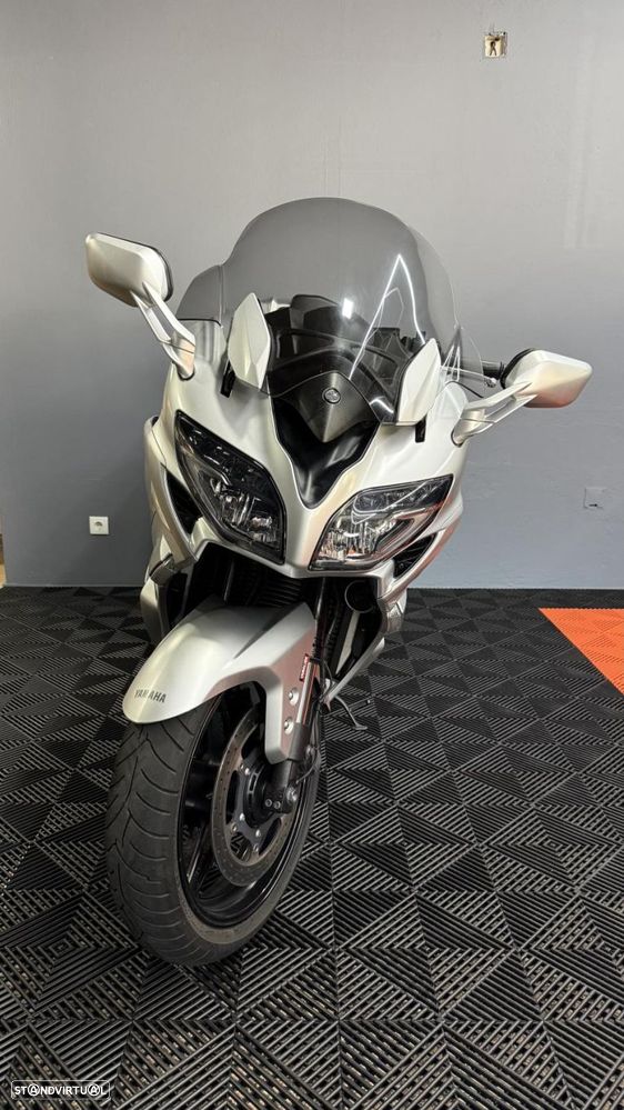 Yamaha FJR Ultimate Edition - 2