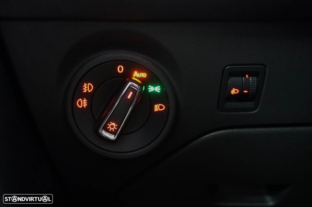 SEAT Leon ST 1.6 TDI Style Ecomotive - 18