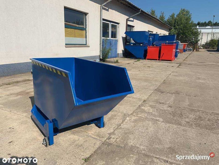 Nieduży Pojemnik Na Kółkach Samowyładowczy PMMC 400L KONTENER