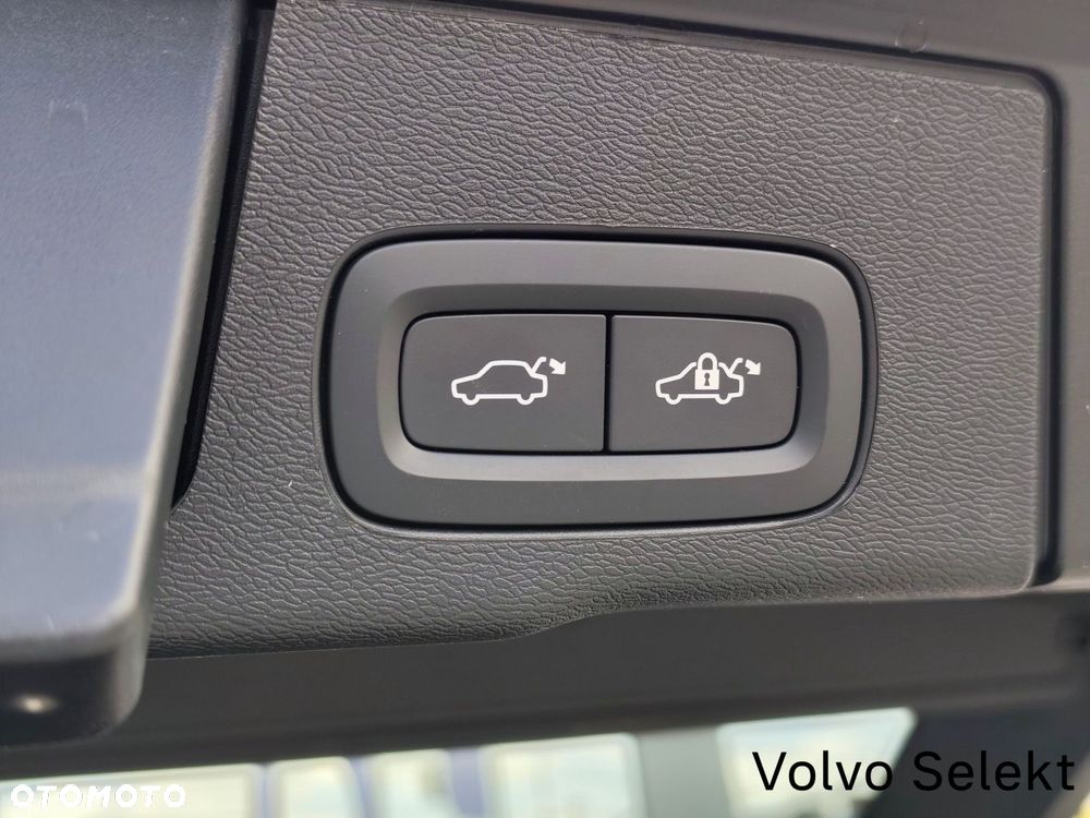 Volvo XC 60 - 30