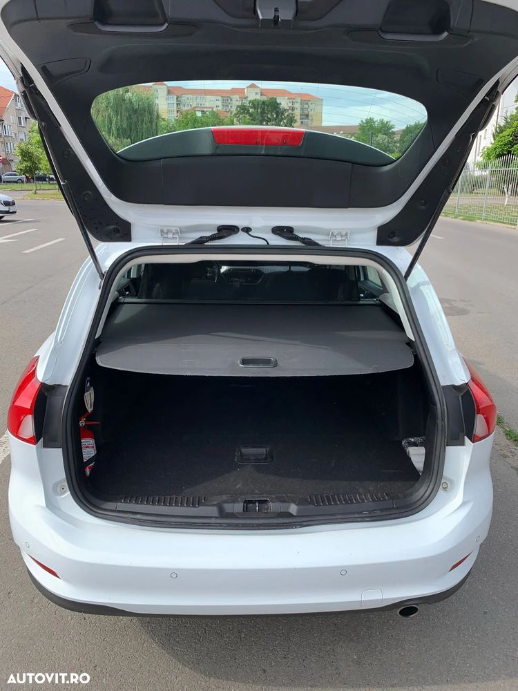Ford Focus 1.5 EcoBlue Start-Stopp-System TITANIUM - 9