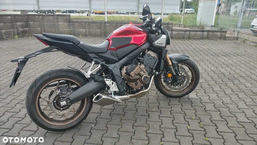 Honda CB - 4