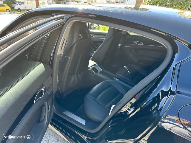 Porsche Panamera S Hybrid - 4