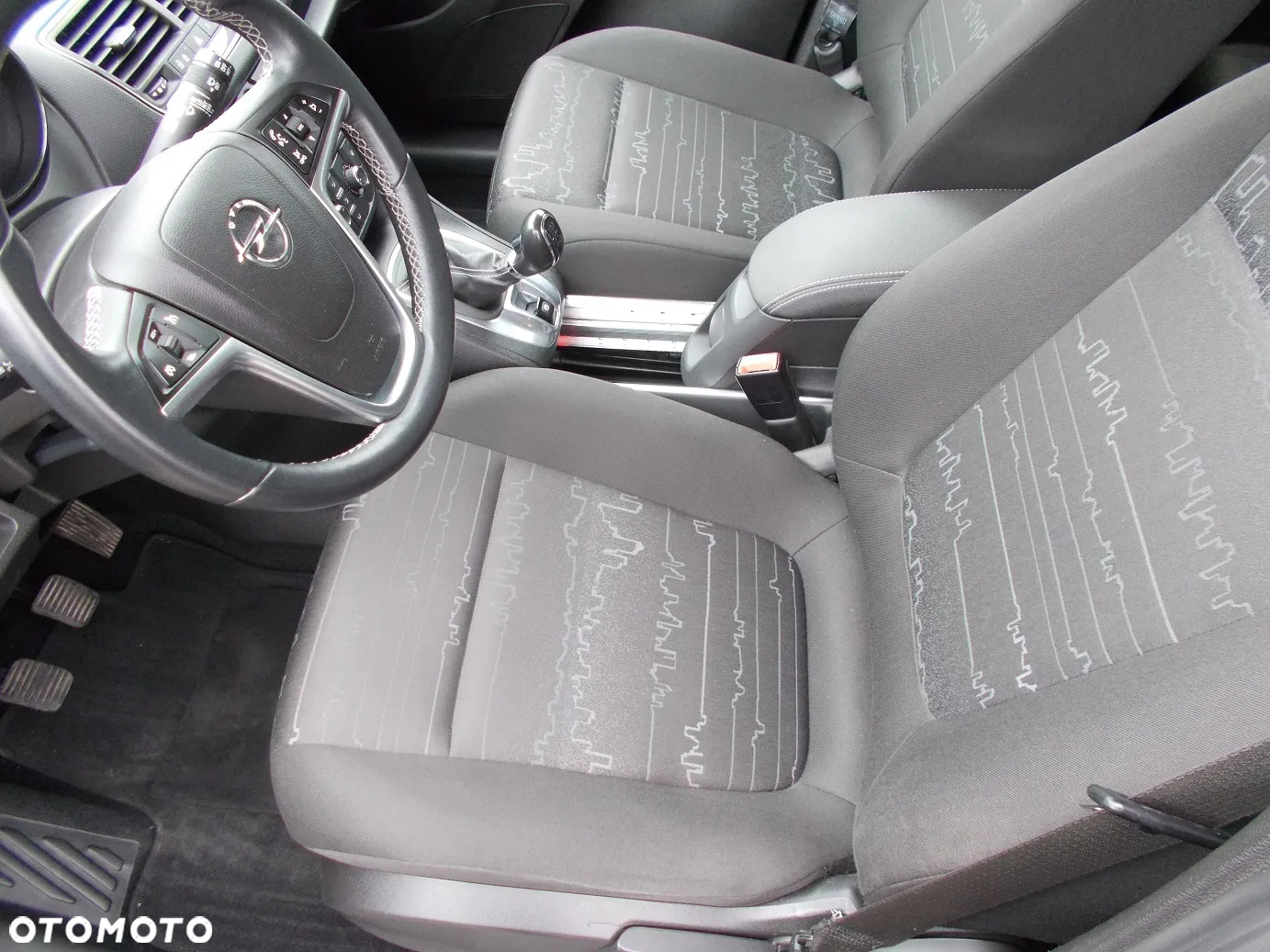 Opel Meriva 1.6 CDTI Essentia S&S - 19
