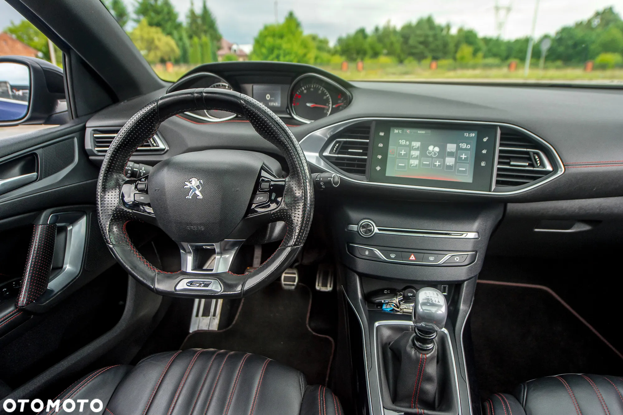 Peugeot 308 SW 1.6 e-THP GT S&S - 24