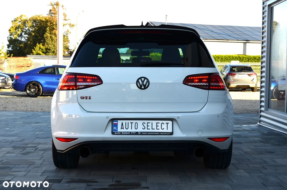 Volkswagen Golf GTI BlueMotion Technology - 11
