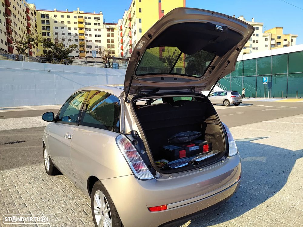 Lancia Ypsilon 1.2 Oro S&S - 10