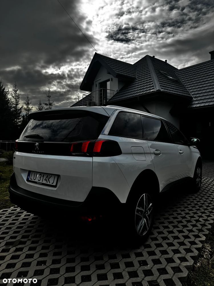 Peugeot 5008 - 3