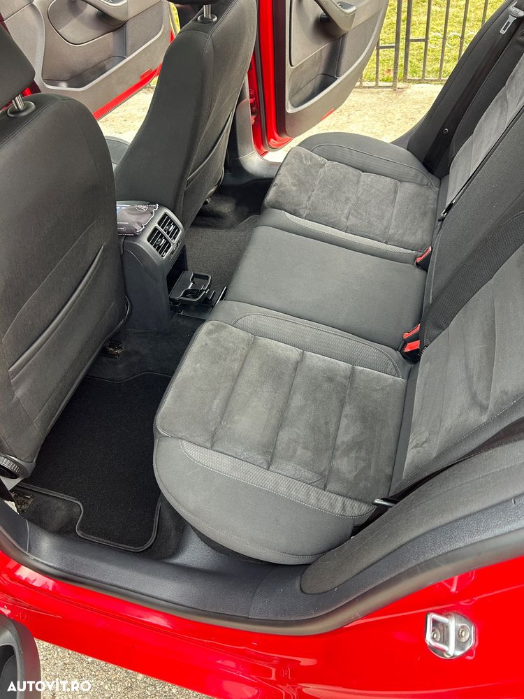 Volkswagen Golf 1.4 TSI BlueMotion Technology DSG Highline - 14