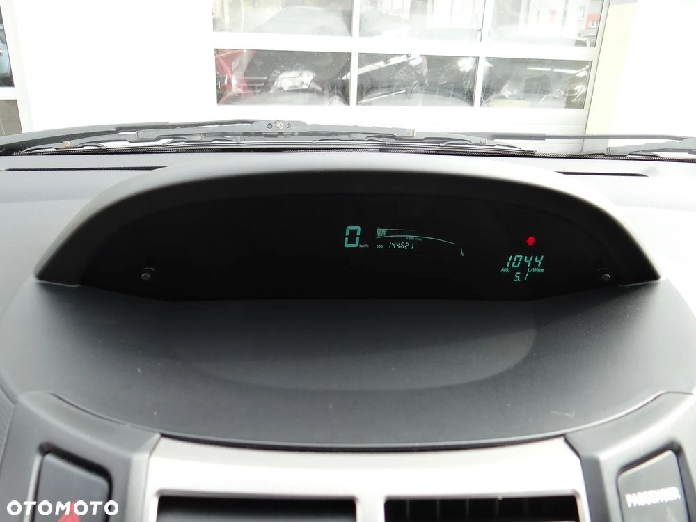 Toyota Yaris 1.0 Terra EU5 - 27