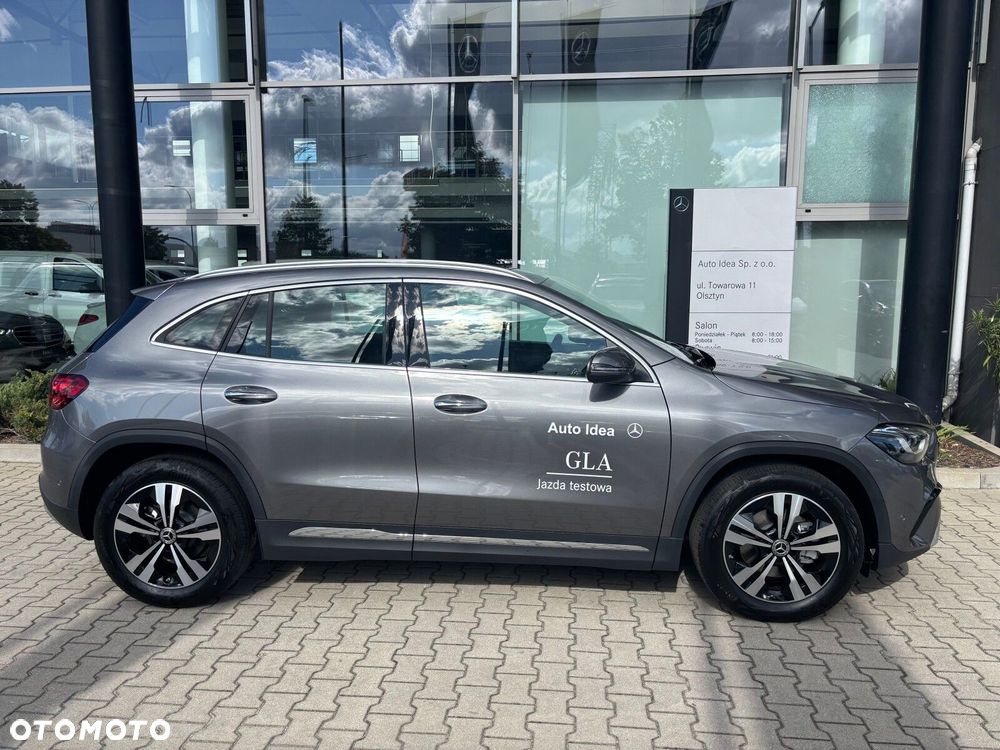 Mercedes-Benz GLA - 7