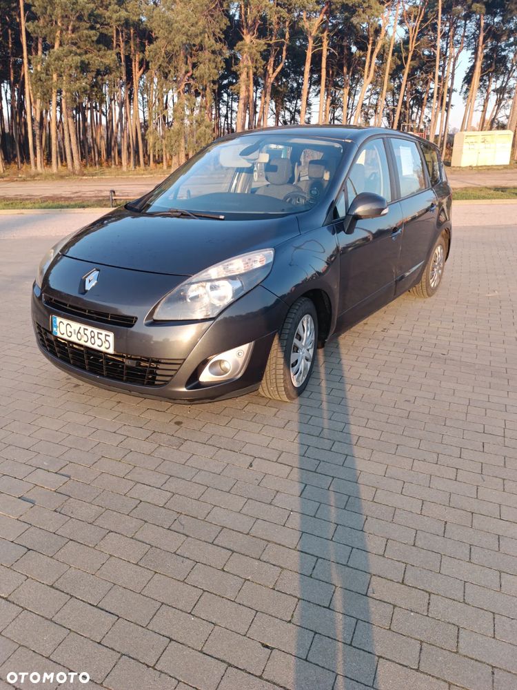 Renault Scenic - 15