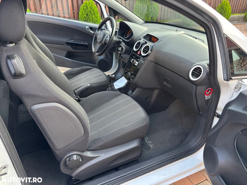 Opel Corsa 1.4 16V Color Edition - 7