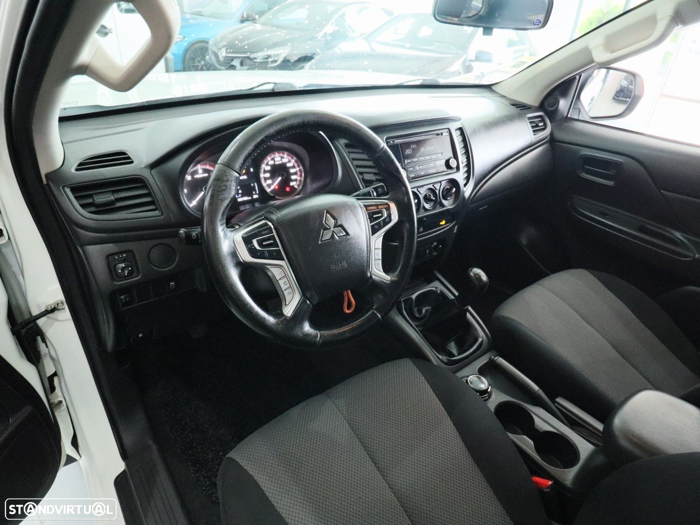 Mitsubishi L200 2.3 DI-D CD Invite 4WD - 7
