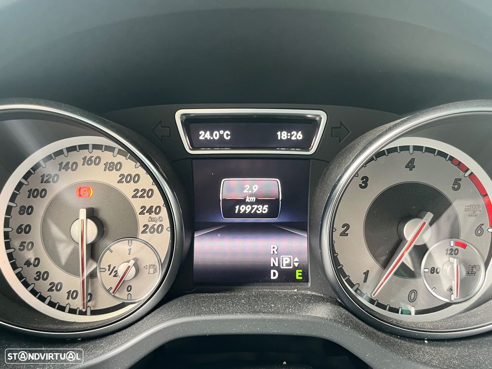 Mercedes-Benz CLA 200 d Shooting Brake Aut. — fotografia 8