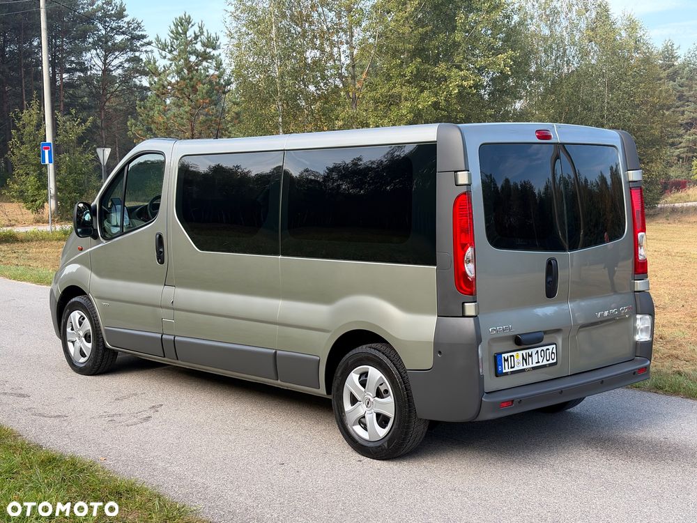 Opel Vivaro L2H1 2.9t - 7
