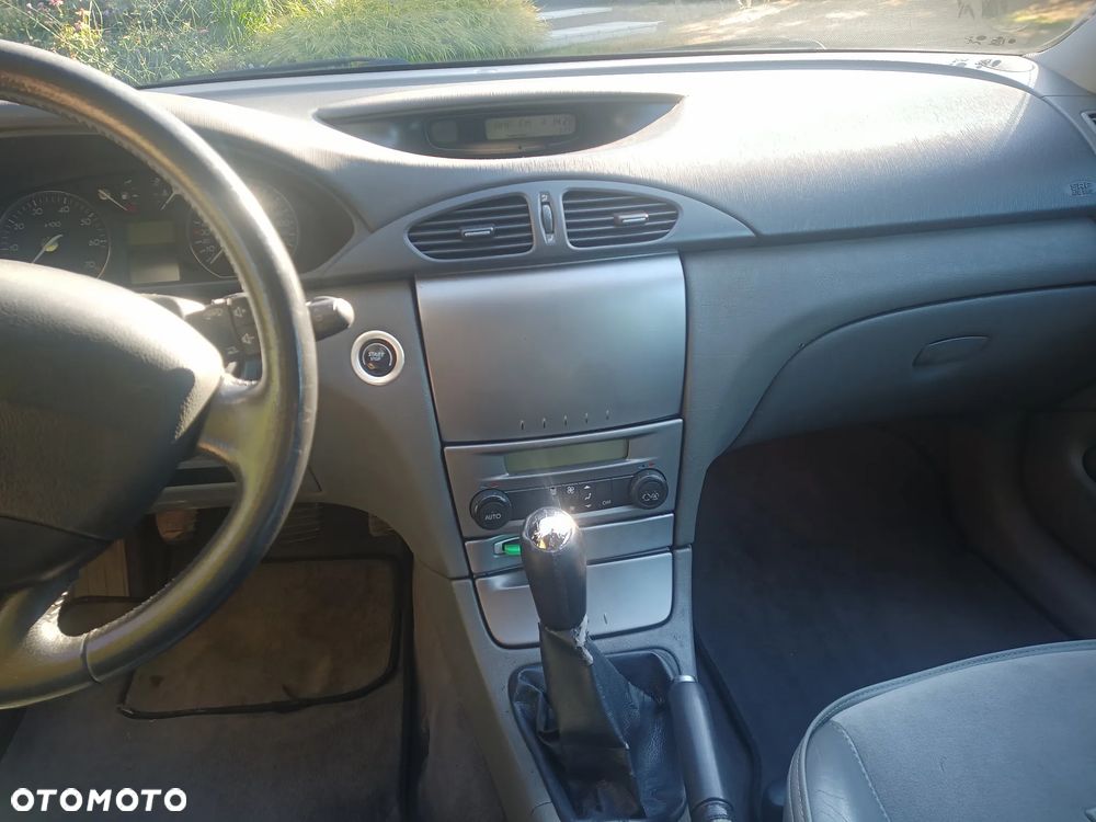 Renault Laguna 2002 photo 4